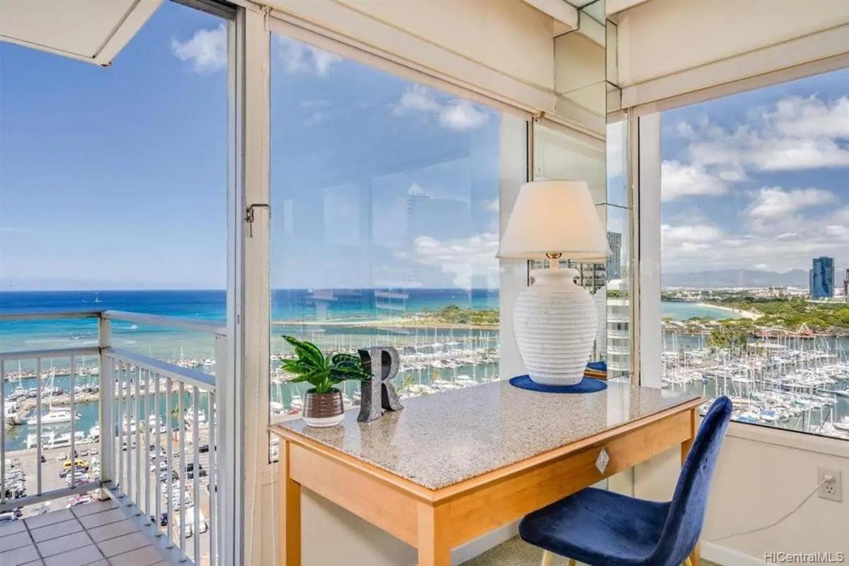 Ilikai #1743 Panoramic Views On Waikiki Beach Aparthotel Honolulu Exterior photo
