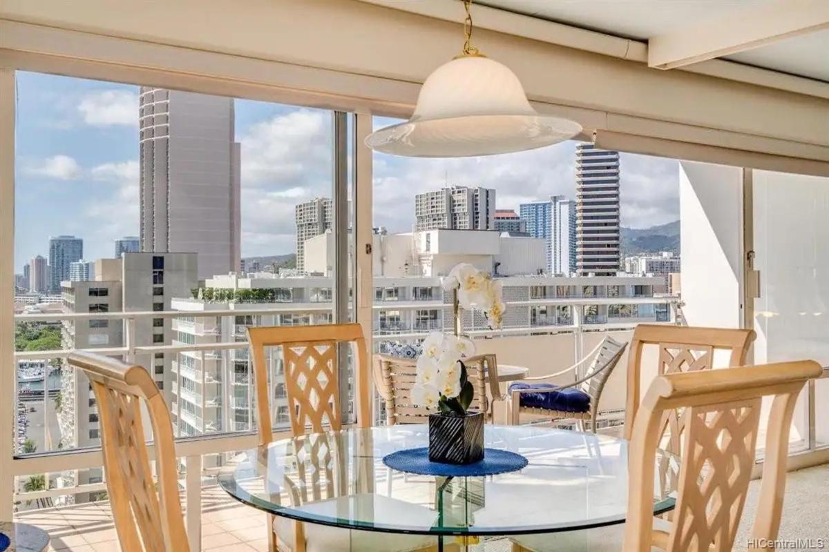 Ilikai #1743 Panoramic Views On Waikiki Beach Aparthotel Honolulu Exterior photo