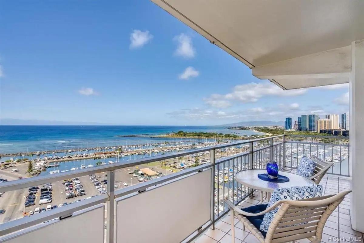 Ilikai #1743 Panoramic Views On Waikiki Beach Aparthotel Honolulu Exterior photo