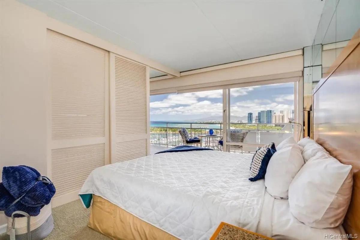 Ilikai #1743 Panoramic Views On Waikiki Beach Aparthotel Honolulu Exterior photo